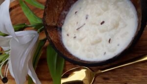 Veja Como Fazer Canjica Cremosa com Leite de Coco Em 5 Passos