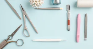 Descubra as 10 Ferramentas Essenciais para uma Manicure e Pedicure Perfeitas